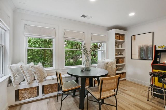 110 Valley Summit Court, Roswell, GA 30075