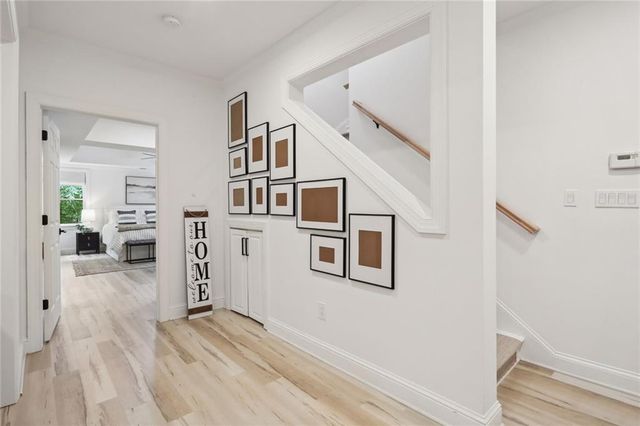 110 Valley Summit Court, Roswell, GA 30075