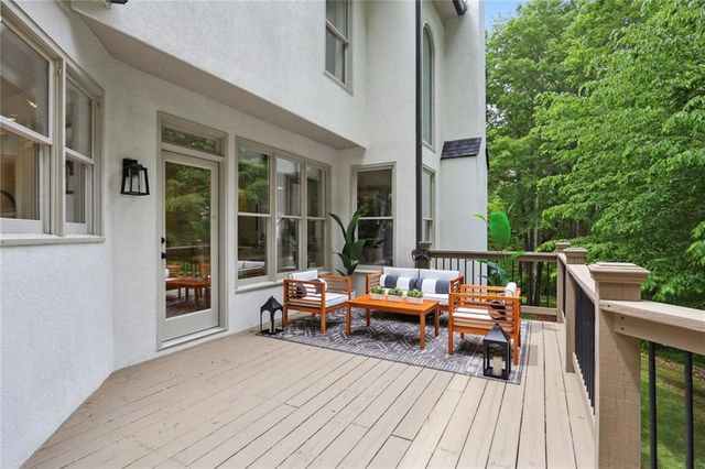 110 Valley Summit Court, Roswell, GA 30075