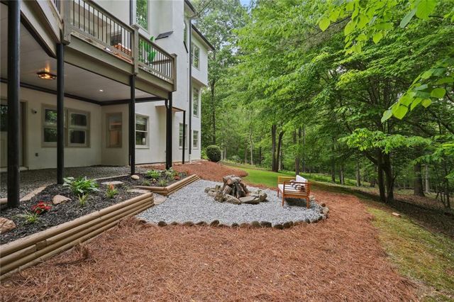 110 Valley Summit Court, Roswell, GA 30075