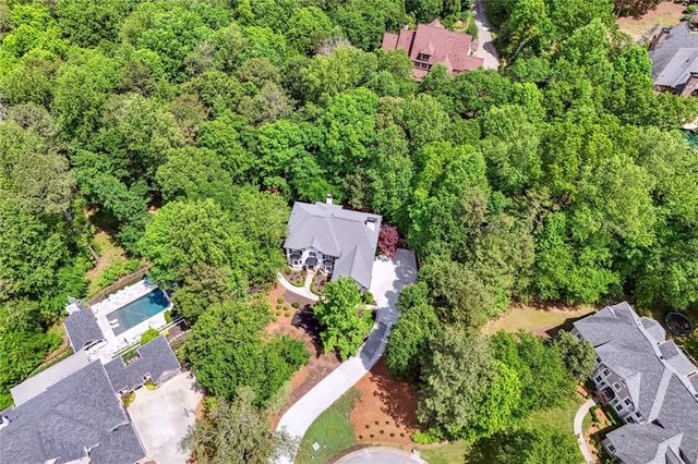 110 Valley Summit Court, Roswell, GA 30075