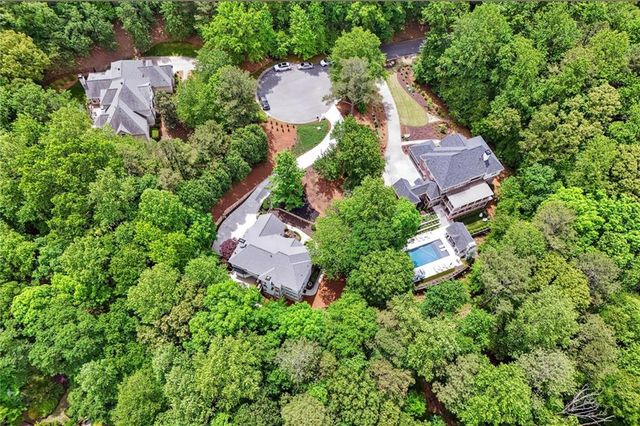 110 Valley Summit Court, Roswell, GA 30075