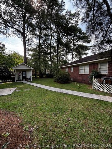 704 W 27th Street, Lumberton, NC 28358