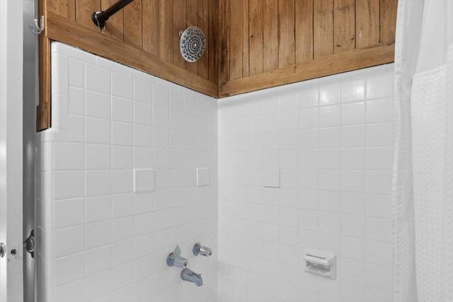 1605 Furman Rd, Jacksonville, FL 32217