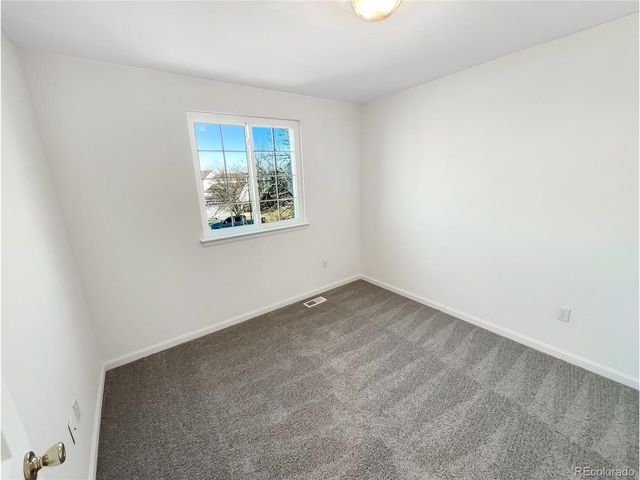 5633 S Sicily Cir, Aurora, CO 80015