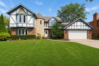 816 Paddock Lane, Libertyville, IL 60048
