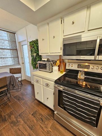 18061 Biscayne Blvd 901, Aventura, FL 33160