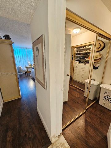 18061 Biscayne Blvd 901, Aventura, FL 33160