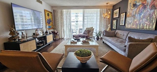 18061 Biscayne Blvd 901, Aventura, FL 33160