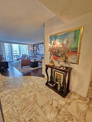 18061 Biscayne Blvd 901, Aventura, FL 33160