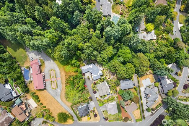 8036 Cyrus Place, Edmonds, WA 98026