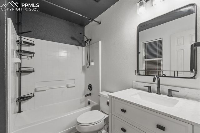 10587 Country Park Point, Fountain, CO 80817