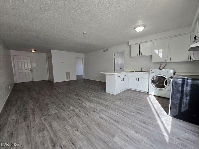 2937 Stewart Avenue 1, Las Vegas, NV 89101