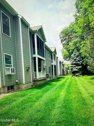 2580 Edgewood Avenue, Rotterdam, NY 12306