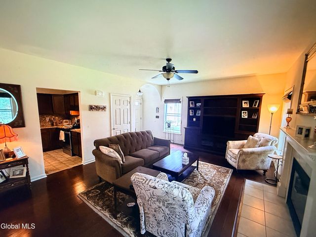 2580 Edgewood Avenue, Rotterdam, NY 12306