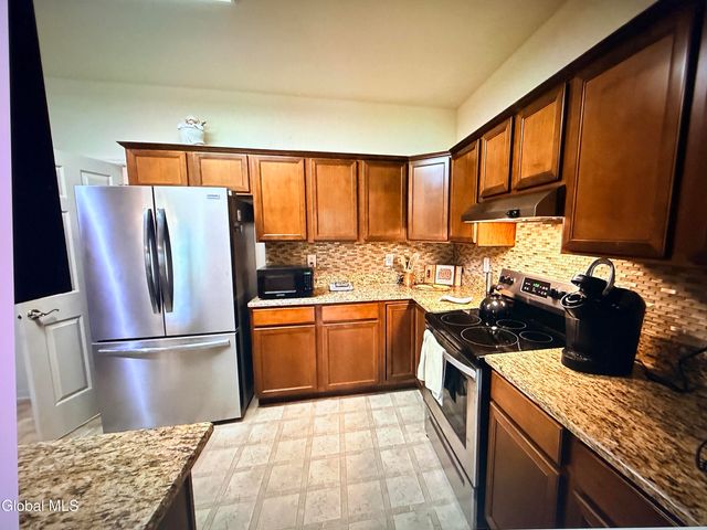 2580 Edgewood Avenue, Rotterdam, NY 12306
