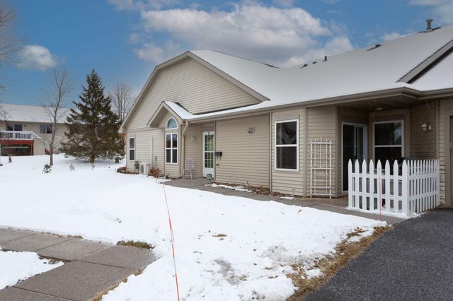 700 Leroy Lane 8, River Falls, WI 54022