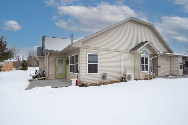 700 Leroy Lane 8, River Falls, WI 54022