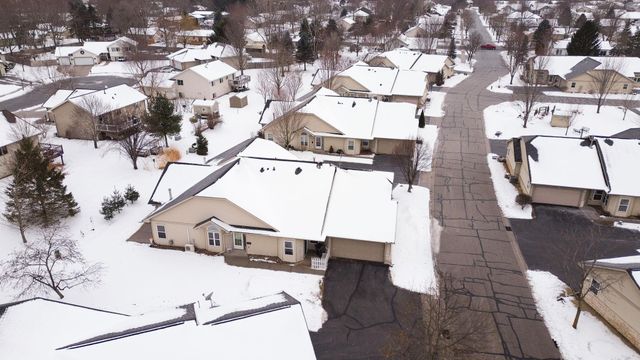 700 Leroy Lane 8, River Falls, WI 54022