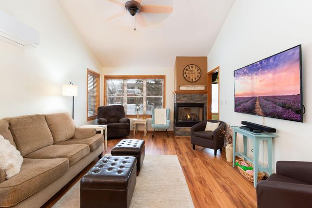 700 Leroy Lane 8, River Falls, WI 54022