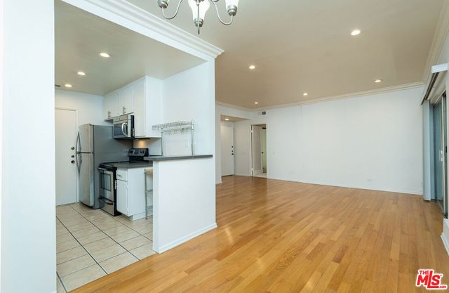 1115 S Elm Drive 207, Los Angeles, CA 90035