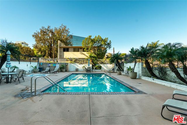 1115 S Elm Drive 207, Los Angeles, CA 90035