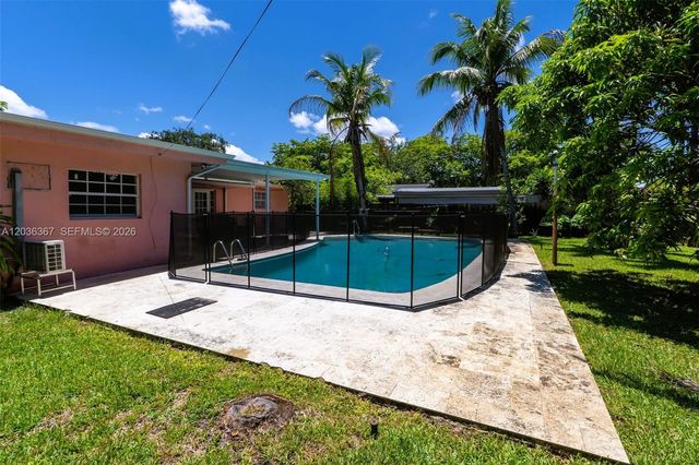 315 NW 124th St, North Miami, FL 33168