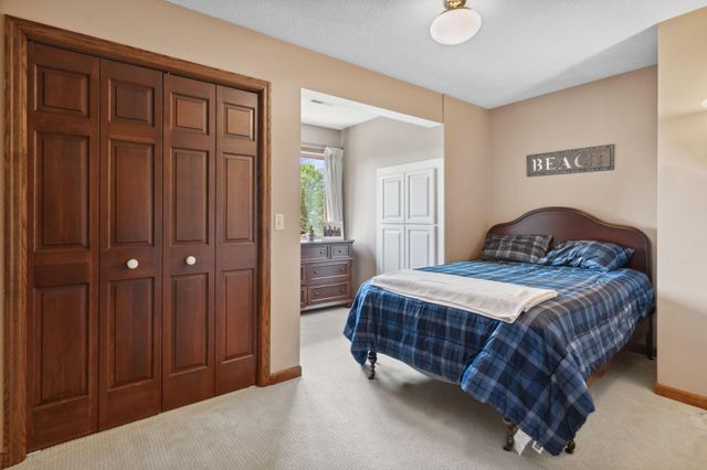 11428 Zion Circle, Bloomington, MN 55437