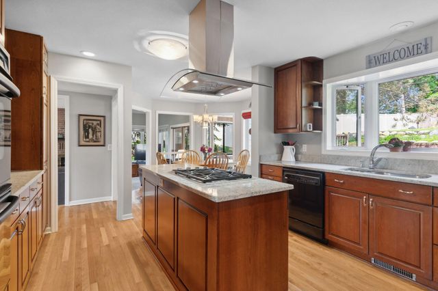 11428 Zion Circle, Bloomington, MN 55437