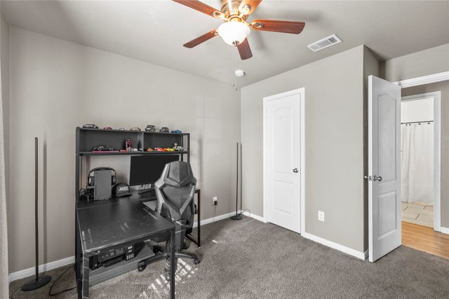 606 Powers Street, Lacy Lakeview, TX 76705