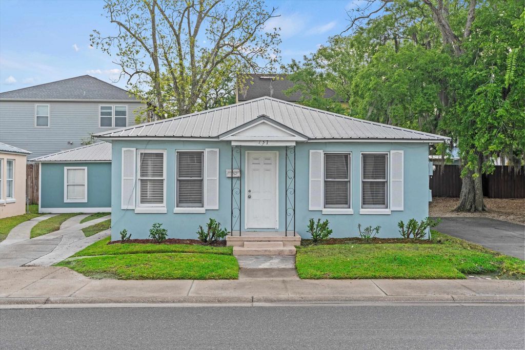 137 Riberia St. Unit A, St Augustine, FL 32084