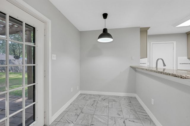 9339 Deanwood Street, Houston, TX 77040