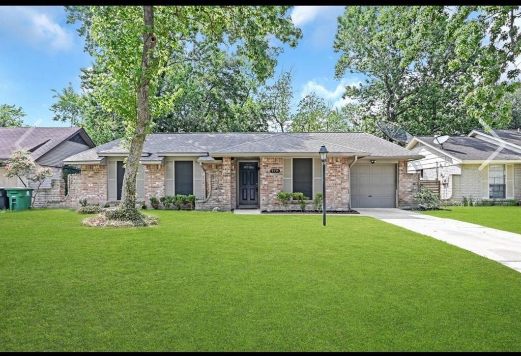 9339 Deanwood Street, Houston, TX 77040