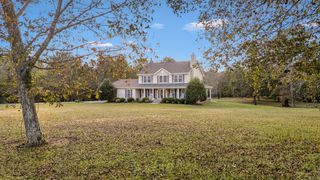 2125 Paradise Dr, Lewisburg, TN 37091