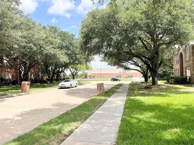 6404 Meadowview Court, Plano, TX 75024