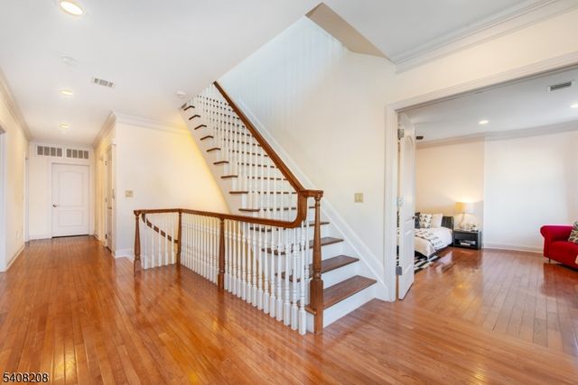 3 Christopher Ct, Montclair Twp., NJ 07042