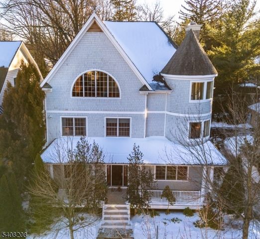 3 Christopher Ct, Montclair Twp., NJ 07042