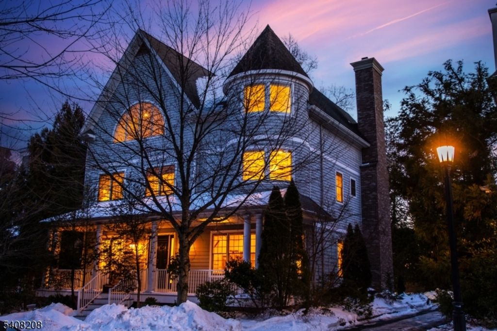 3 Christopher Ct, Montclair Twp., NJ 07042