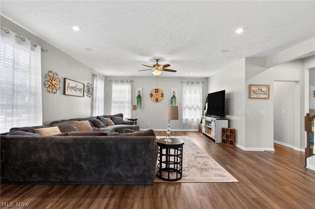 6115 Llanfair Street SW, Massillon, OH 44646
