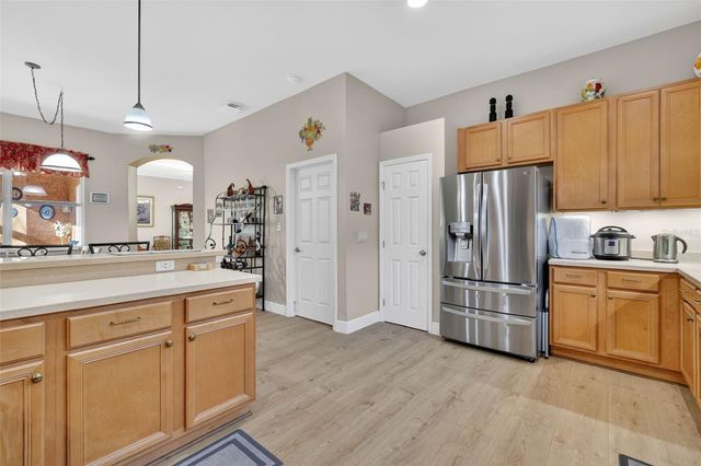 25517 LAUREL VALLEY ROAD, Leesburg, FL 34748