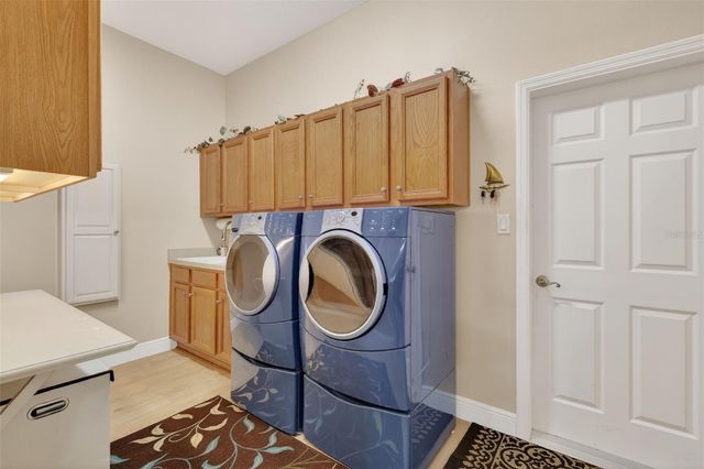 25517 LAUREL VALLEY ROAD, Leesburg, FL 34748