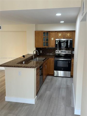 560 S Park Rd 36-7, Hollywood, FL 33021