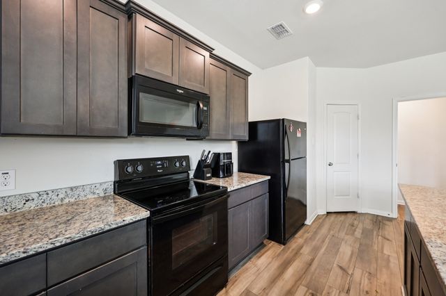 1927 Churchill Downs Drive, Seagoville, TX 75159