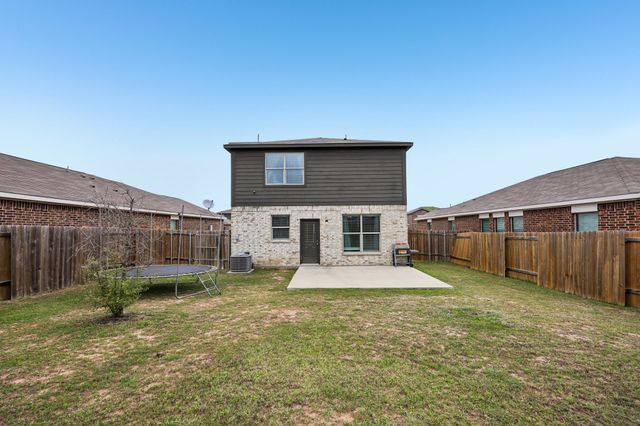 1927 Churchill Downs Drive, Seagoville, TX 75159