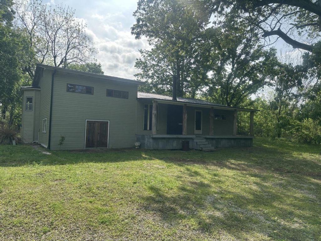 420 Saint John Street, Thayer, MO 65791