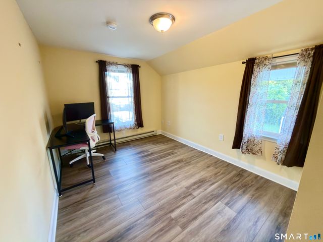 70 Broad Place, Bristol, CT 06010