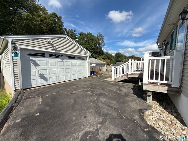 70 Broad Place, Bristol, CT 06010