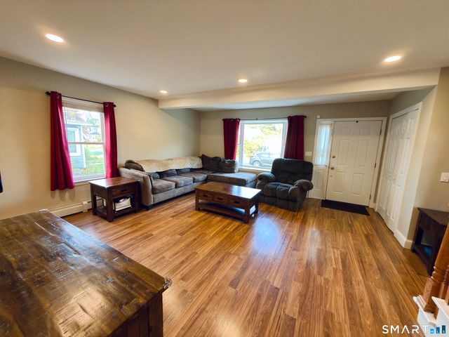 70 Broad Place, Bristol, CT 06010