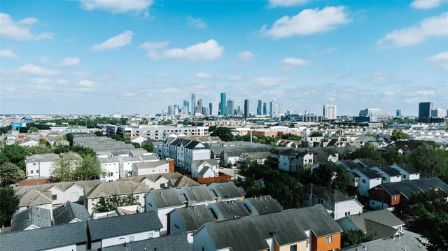 4405 Marina Street A, Houston, TX 77007