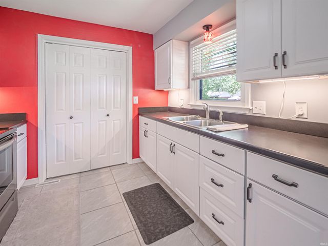 516 N Grant Street, Chandler, IN 47610
